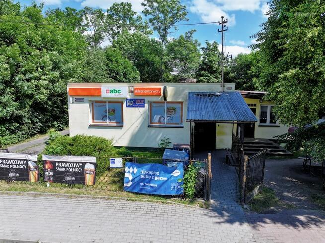 Kołaczków pawilon handlowy z częścią mieszkalną.