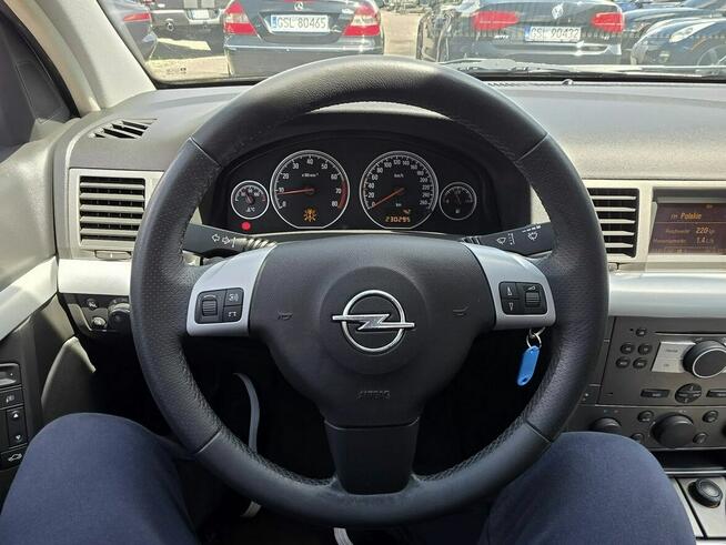 Opel Vectra 1.8 Benzyna 122 KM, Klimatyzacja, Komputer, Wielofunkcyjna Kierownica