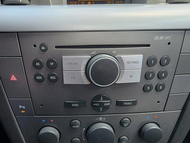 Opel Vectra 1.8 Benzyna 122 KM, Klimatyzacja, Komputer, Wielofunkcyjna Kierownica