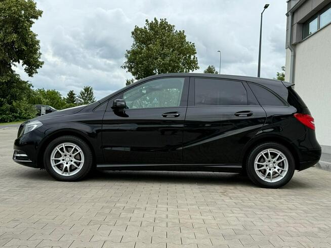 Mercedes B 180 Super Stan Full LED Niski Przebieg