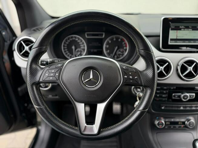Mercedes B 180 Super Stan Full LED Niski Przebieg
