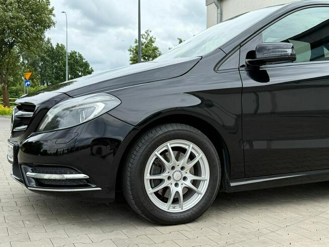Mercedes B 180 Super Stan Full LED Niski Przebieg