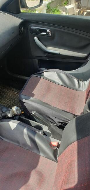syndyk sprzeda samochód osobowy Seat Ibiza