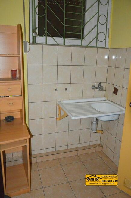 Lokal z możliwością przekształcenia na dom, działka 2800m2