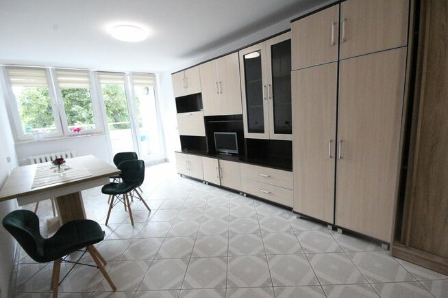 2pok 42met okolice Sky Towera BALKON/WINDA/PARKING (Wrocław)