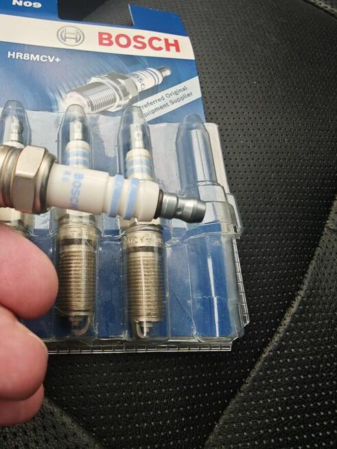 Świece zapłonowe Bosch HR8MCV+ – Zestaw 4 sztuki