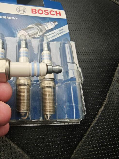Świece zapłonowe Bosch HR8MCV+ – Zestaw 4 sztuki