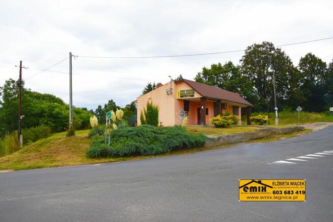 Lokal z możliwością przekształcenia na dom, działka 2800m2