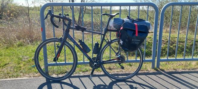 Cube Endurance szosowo-gravelowy+ 105ka+ dodatki+ 58(XL) +JG