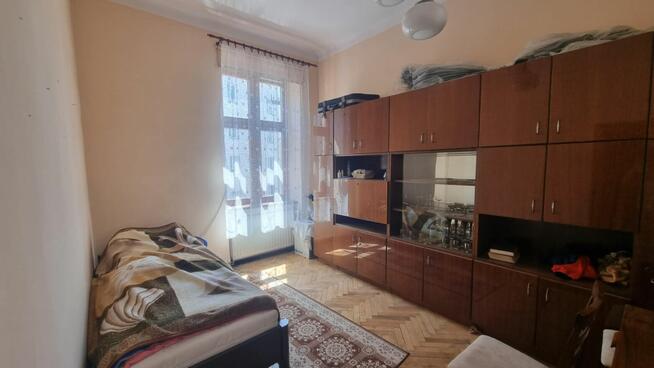 Mieszkanie typu M-3 w Cieszynie Śródmieściu na sprzedaż.