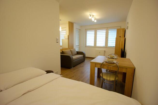 Kawalerka do wynajęcia blisko UMB