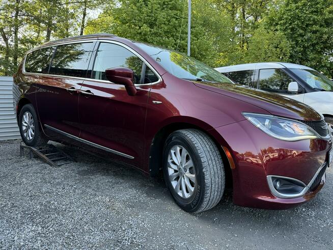 Chrysler Pacifica INSTALACJA GAZOWA. 7-Osobowa . Klimatyzacja 3 Strefowa
