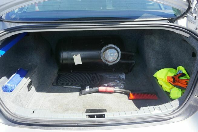 BMW 320 zarejestrowany, ubezpieczony