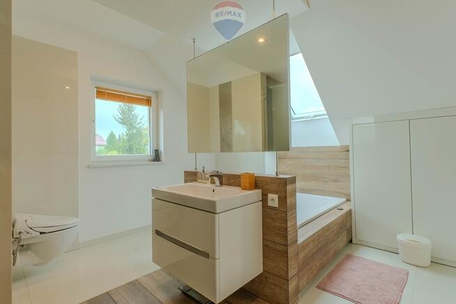 Dom w Jaworzu na sprzedaż