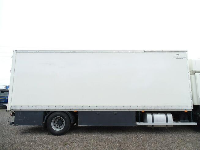 Inna ZABUDOWA Kontener 20 Euro Palet Sprowadzona Szerokość pod ramówki 79 cm , Zamykana Drzwiami