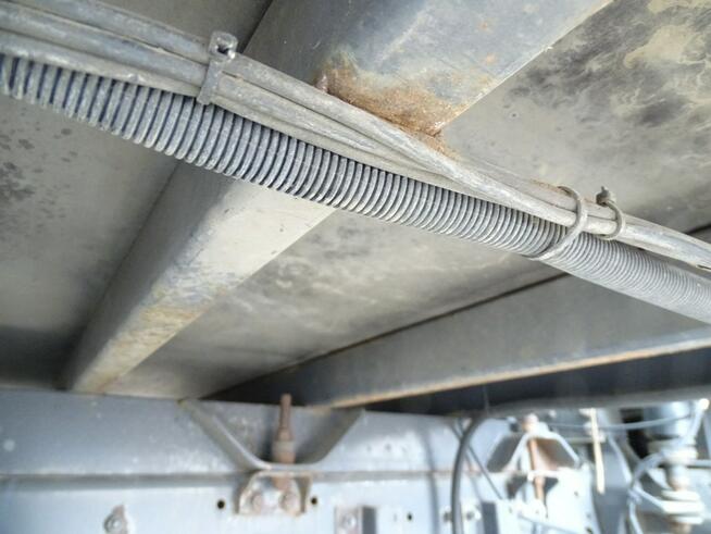 Inna ZABUDOWA Kontener 20 Euro Palet Sprowadzona Szerokość pod ramówki 79 cm , Zamykana Drzwiami