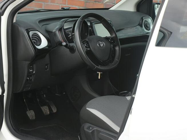 Toyota Aygo Klima*GrzaneFotele*Kamera*PanelDotyk*Esp*Led*Bluet*Alu15*Gwar VGS