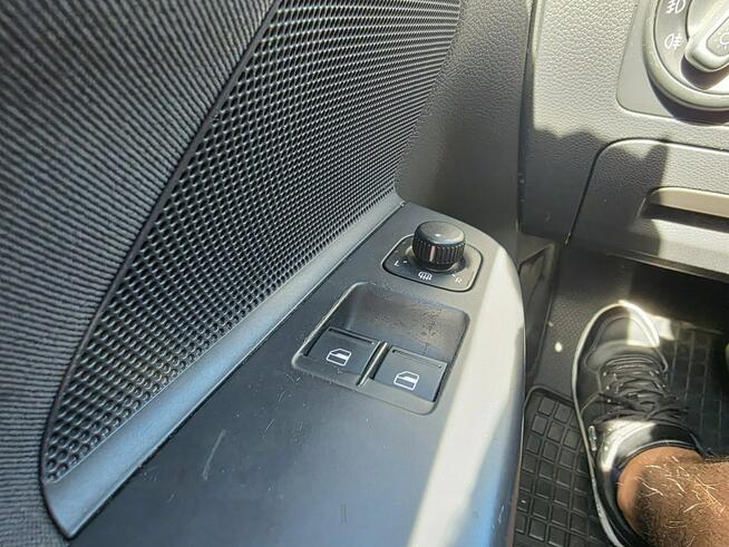 Volkswagen Golf 1.4 Benzyna 102 KM, Klimatyzacja, Alufelgi, Isofix, El. Szyby 2 Klucze