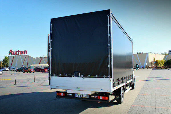 Wynajem auta typu Kontener / Plandeka