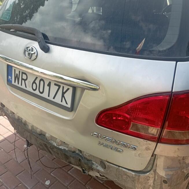 Toyota Avensis Verso