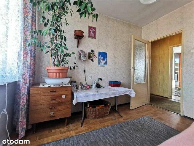 Sprzedam mieszkanie z balkonem , do remontu