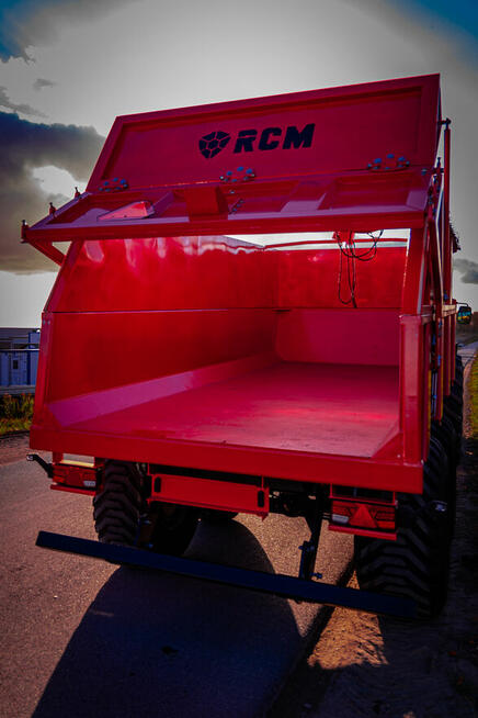 RCM CT2 przyczepa skorupowa budowlana