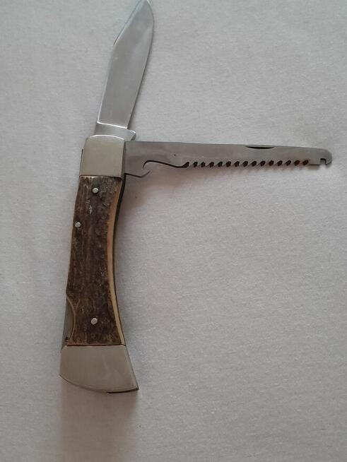 Nóż w rogowej oprawie dla konesera