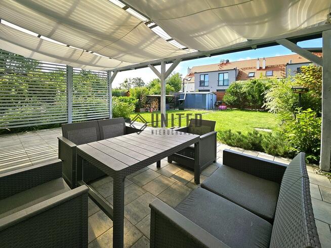 Dom w Nadolicach Małych / Ogród /