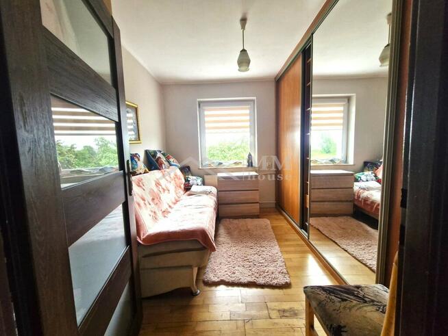 Siedlisko z domem i budynkami – 1,5 ha ziemi.