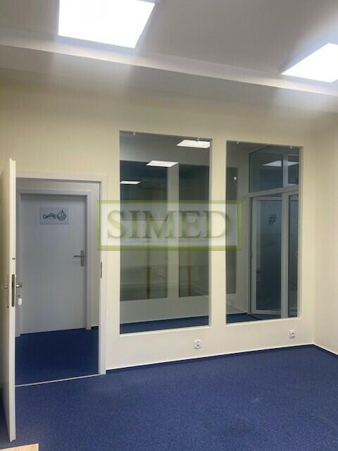 Biuro 4 pokoje , parking ,dostęp24h,recepcja .