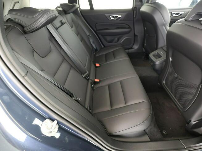 Volvo V60 B4(B) Core Mild Hybrid MY 2025