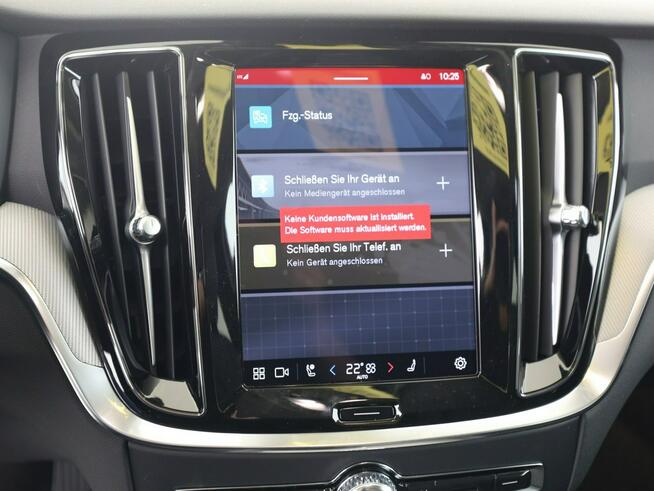 Volvo V60 B4(B) Core Mild Hybrid MY 2025