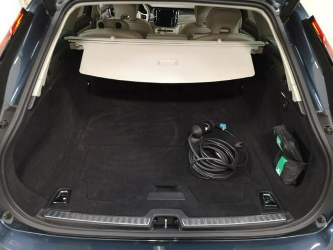 Volvo V90 T6 Ultra Dark Hybryda Plug-In AWD