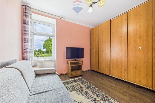 Na sprzedaż 2 pokoje + garaż + piwnica + ogródek