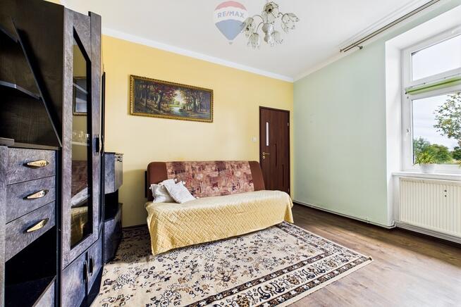 Na sprzedaż 2 pokoje + garaż + piwnica + ogródek