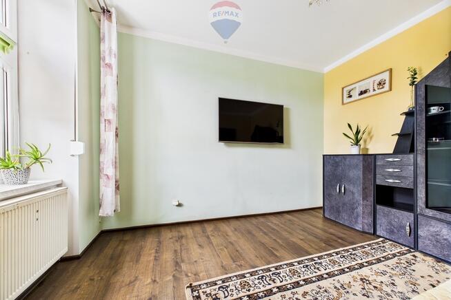 Na sprzedaż 2 pokoje + garaż + piwnica + ogródek