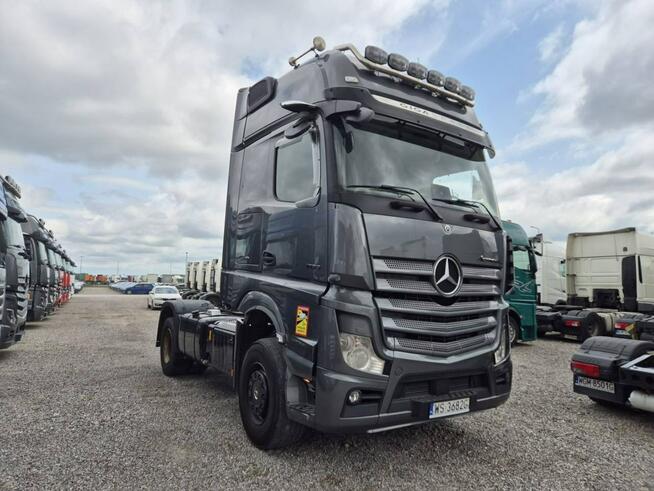 Mercedes Actros