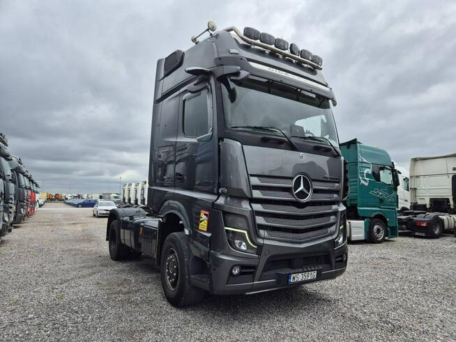Mercedes Actros