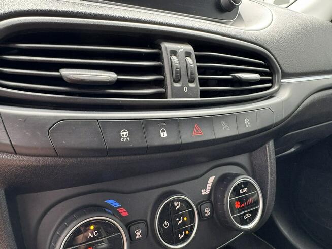 Fiat Tipo 1.4 Turbo Lounge navi kamera