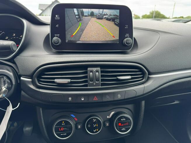 Fiat Tipo 1.4 Turbo Lounge navi kamera