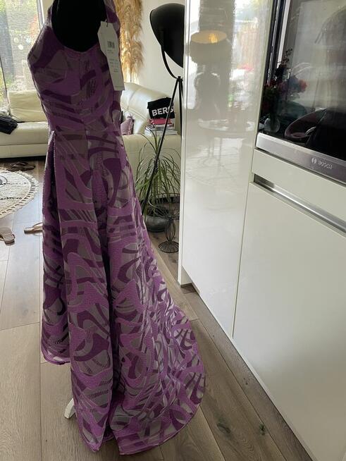 Sukienka na impreze dluga