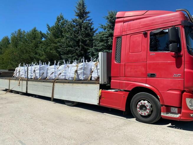 Kostka granitowa Bohus siwy surowo łupana 8/11