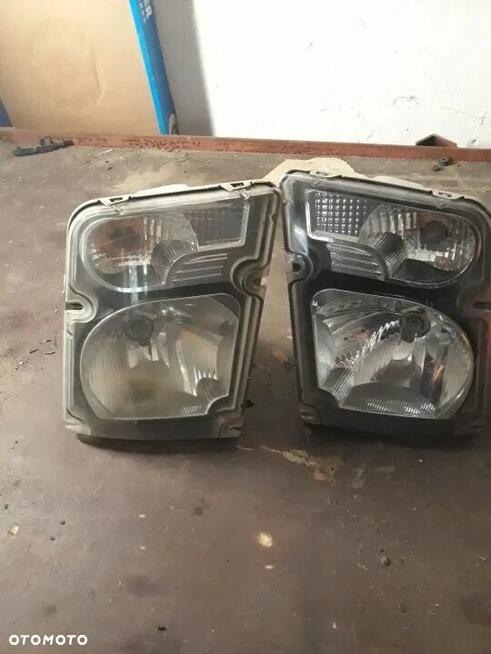 VOLVO FE REFLEKTOR PRAWY LEWY