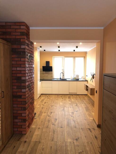 Łazienki Remonty Wykończenia wnętrz Montaż drzwi i okien