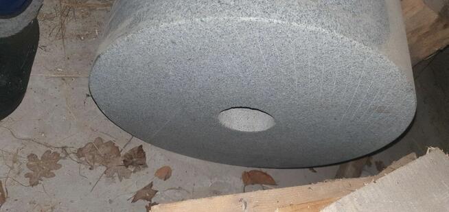 Żarna kamienie do mielenia zboża mąka nowe