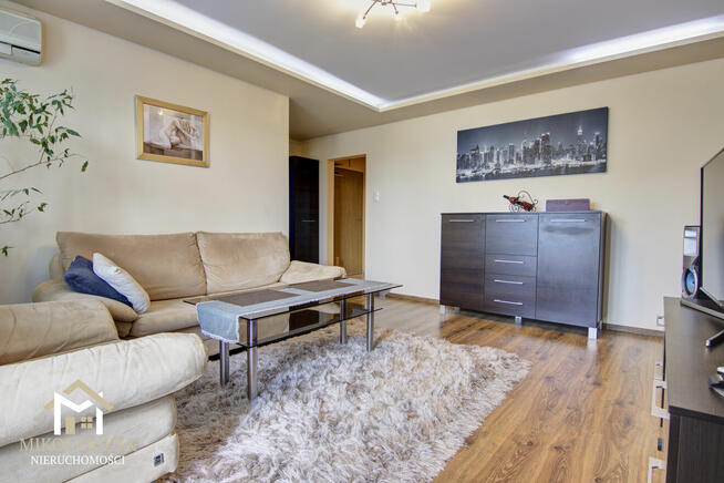3 pokoje / 60 m2 / klimatyzacja / duży balkon