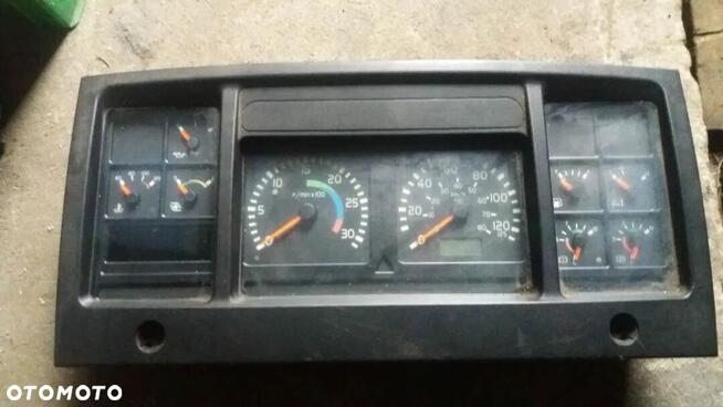 VOLVO FL 2000 DO 2006r.CZĘŚĆI DESKA ROZDZIELCZA
