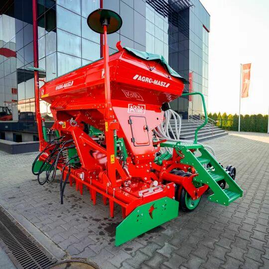 AGRO-MASZ jest zestaw uprawowo-siewny Aquila Compact 1500