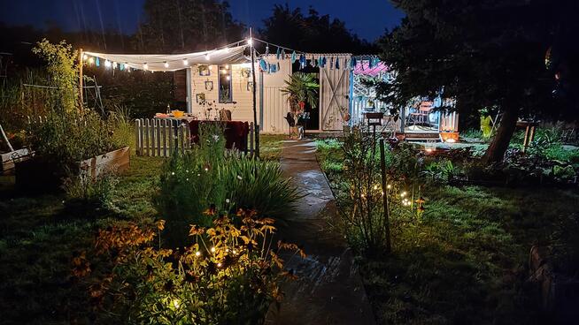 Urocza działka ROD z altanką, nasadzeniami i wyposażeniem