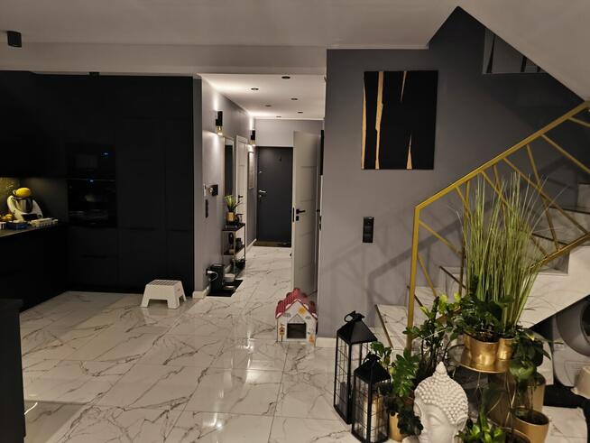 Dom marzeń w sercu Zabrza – cisza, styl i wygoda!